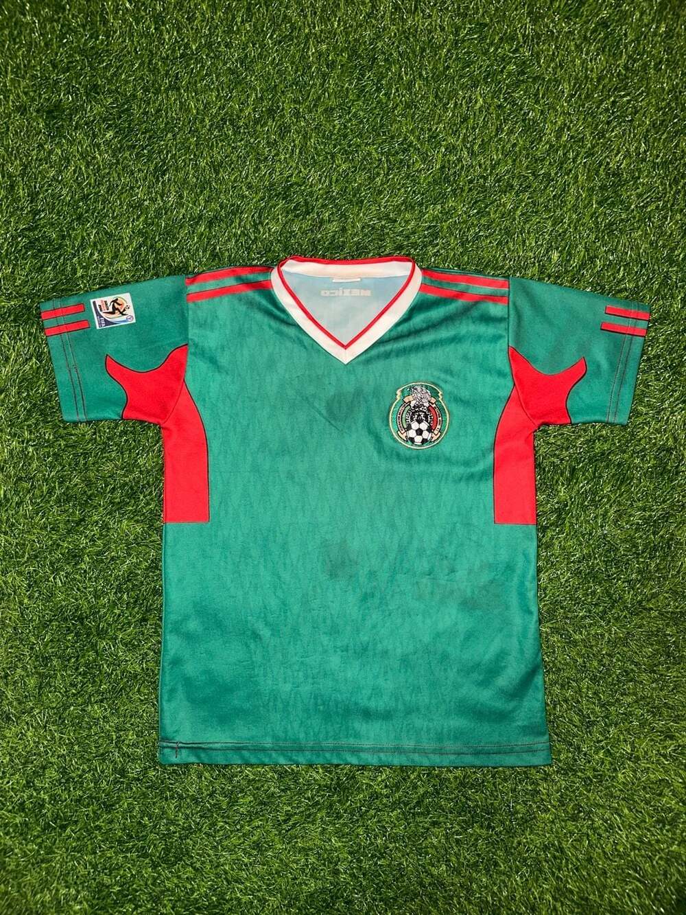 Mexico 2002 World Cup Soccer Jersey size 12Y